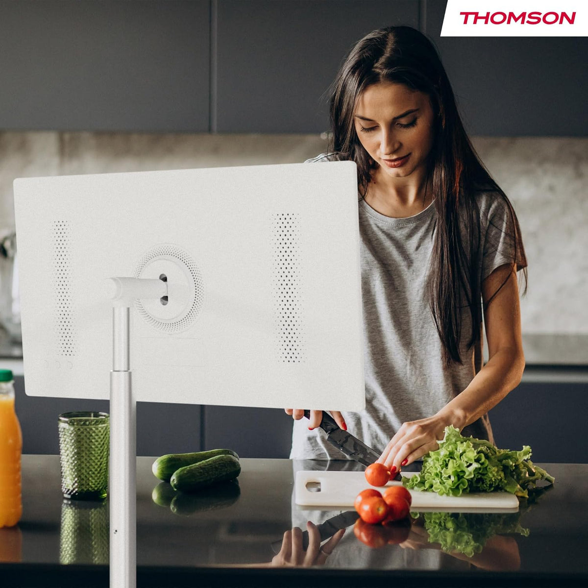 Thomson Go 32" TV (81 cm), TV Android Portable - HD Ready (1366x768), Voice Control, Bluetooth 5.1, Wi-Fi, funzione hotspot, autonomia up to 4 Hours